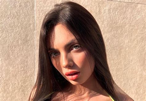 brenda trindade porno|Brenda Trindade Playlist .